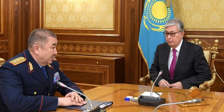 Касым-Жомарт Токаев и Ерлан Тургумбаев. Optmizm.kz