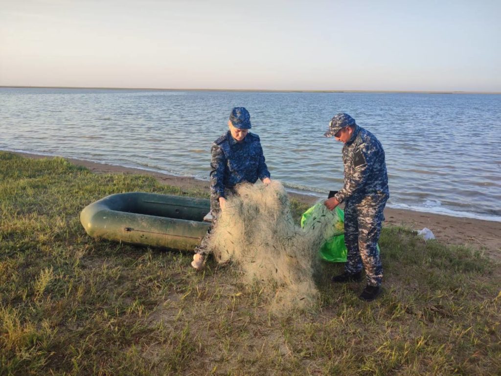 Более 3.5 км сетей изъяли полицейские в Акмолинской области