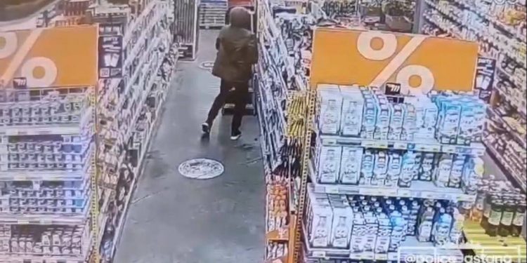 17 коробок шоколада Merci украл парень в одном из супермаркетов столицы