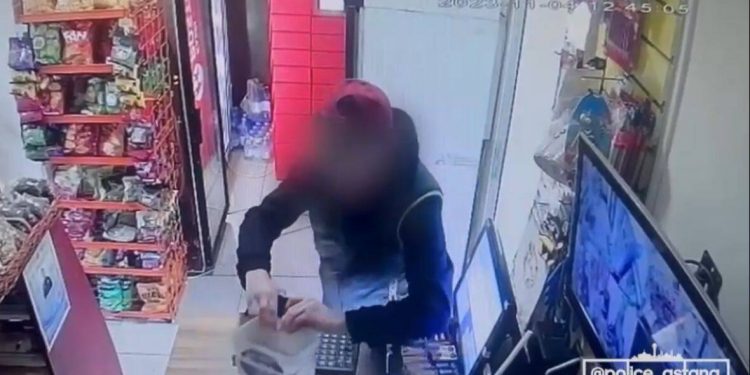 Астанчанина задержала полиция по подозрению в серии краж
