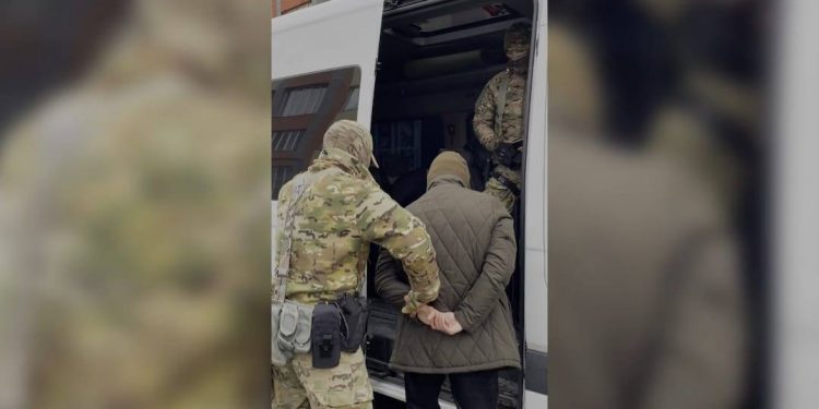 Группу вымогателей изобличили полицейские Алматинской области