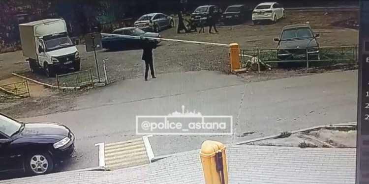 На 5 суток арестовали вандала, повредившего шлагбаум в Астане