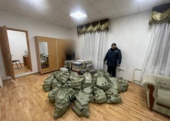 Алкоголь незаконно продавали в одном из магазинов Аксу