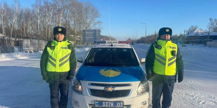 Гости, побывавшие в курортной зоне Бурабай, поблагодарили полицейских за помощь