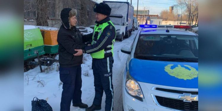 Пенсионеру с сердечным приступом помогли полицейские в Костанае