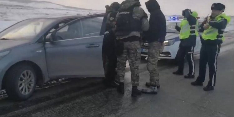 Закладчика-гастролера из столицы задержали акмолинские наркополицейские
