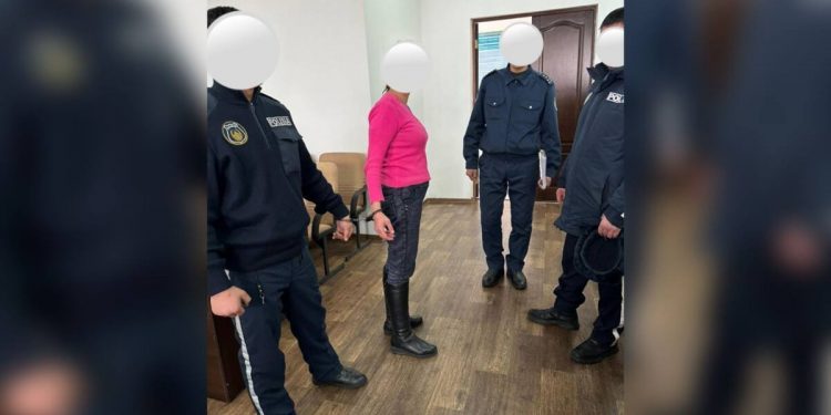 За неуплату алиментов женщину лишили свободы в области Абай