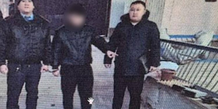 Автомагнитолу и аккумулятор похитил подозреваемый в Туркестанской области