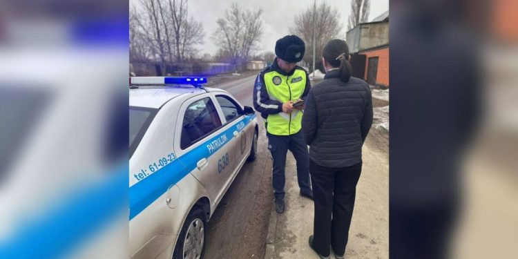 10 МРП заплатят водители, если не пропустят пешехода через “зебру”