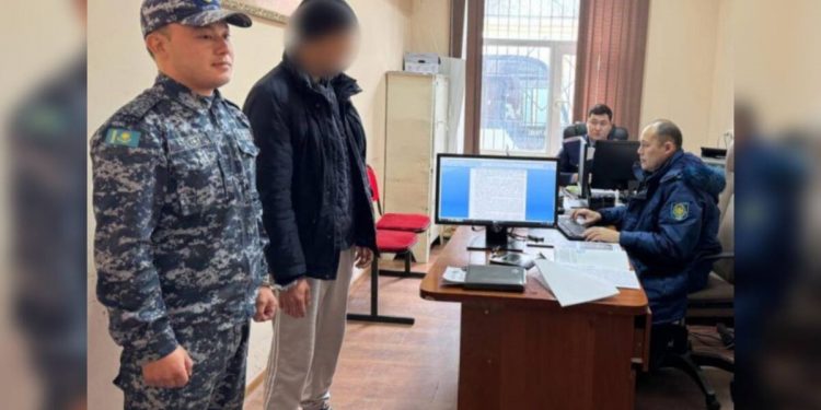 Марихуану и психотропные вещества изъяли полицейские у жителя Туркестанской области
