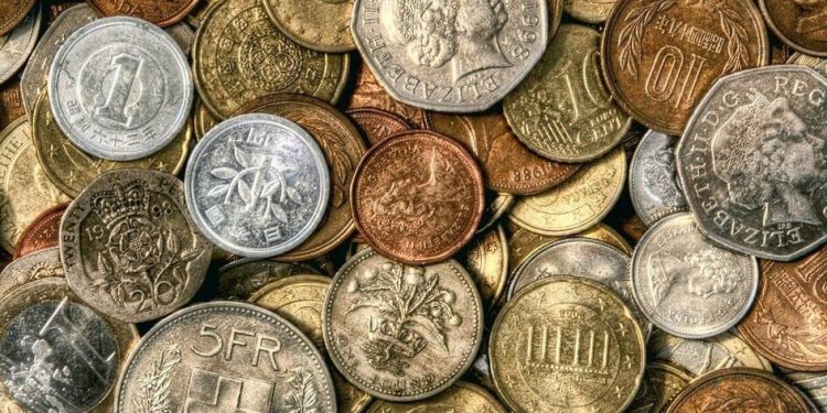 На покупке редких экземпляров монет обманулся астанчанин