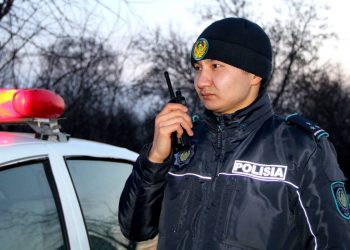 Полицейские обеспечивают общественный порядок в паводкоопасных участках Петропавловска