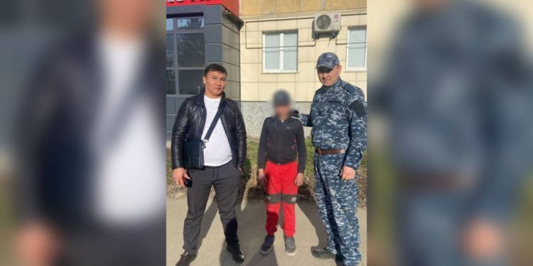 Полицейские за ночь разыскали потерявшегося 12-летнего мальчика в Усть-Каменогорске