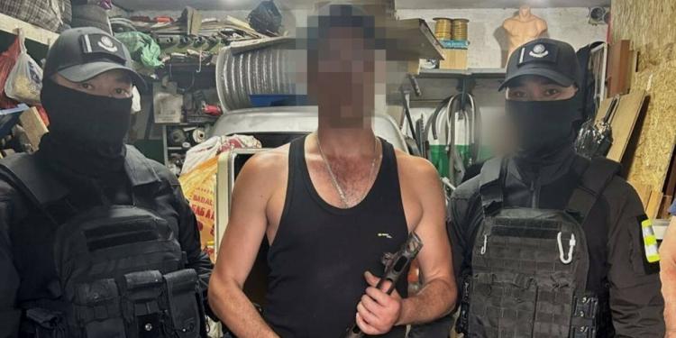 “Любителя” раритетного оружия задержали полицейские СКО