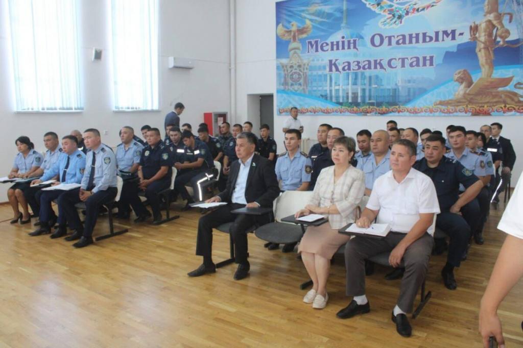 Вопросы укрепления общественного порядка обсудили депутаты и полицейские Кызылординской области