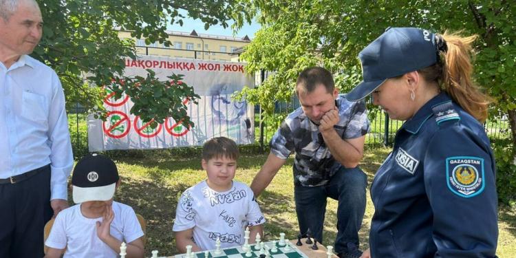 Около 500 мероприятий на антинаркотическую тему проведено полицейскими ЗКО