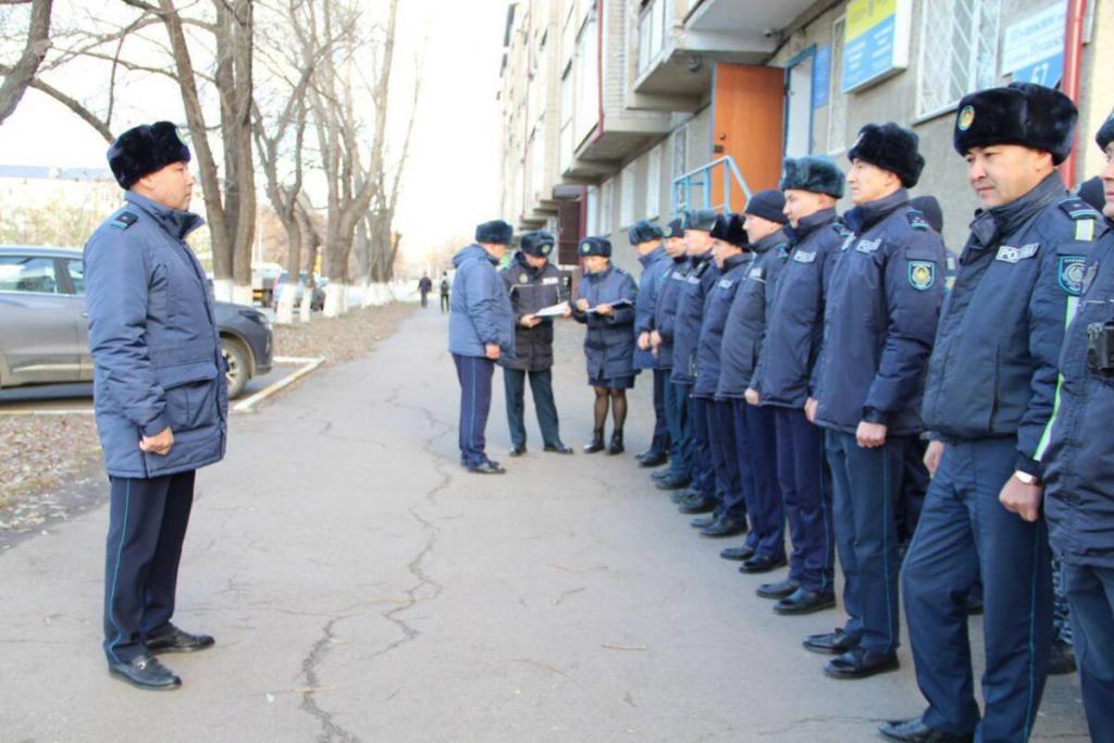 Свыше 11,5 тысяч человек, состоящих на учете в полиции, проверены по месту жительства в СКО