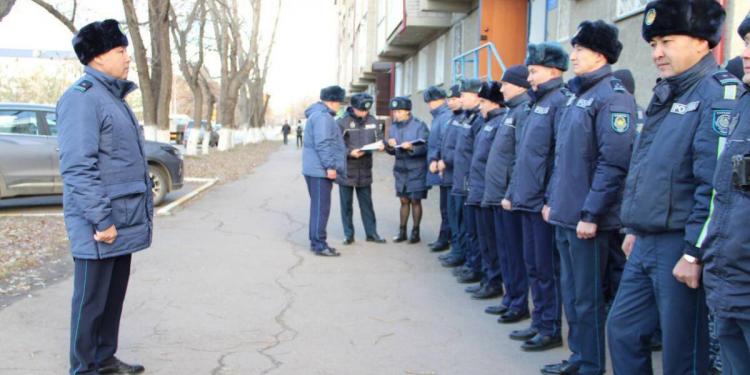 Свыше 11,5 тысяч человек, состоящих на учете в полиции, проверены по месту жительства в СКО